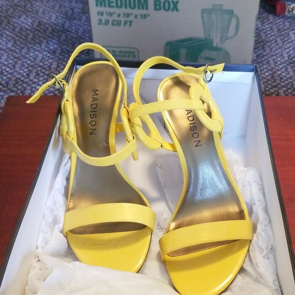 Yellow High Heels 4 inch heel